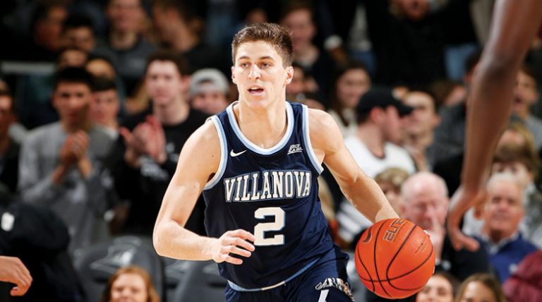 villanova-with-basketball
